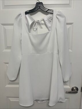 White Square-Neck Long Sleeve Dress
